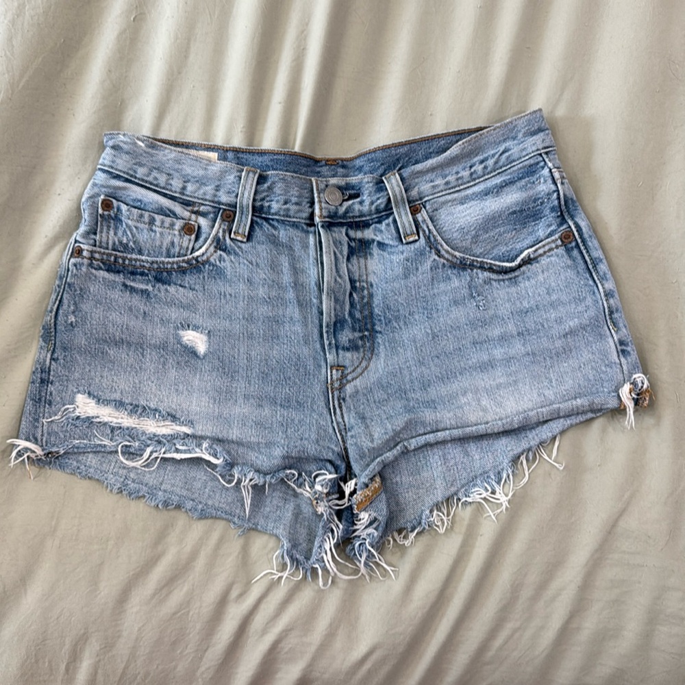 Distressed Denim Levi Cutoff Shorts 2” inseam